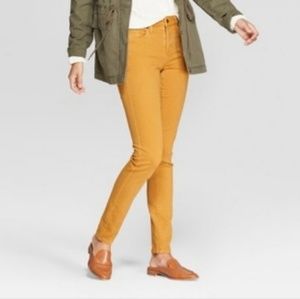 High rise skinny yellow Jean's Universal Thread